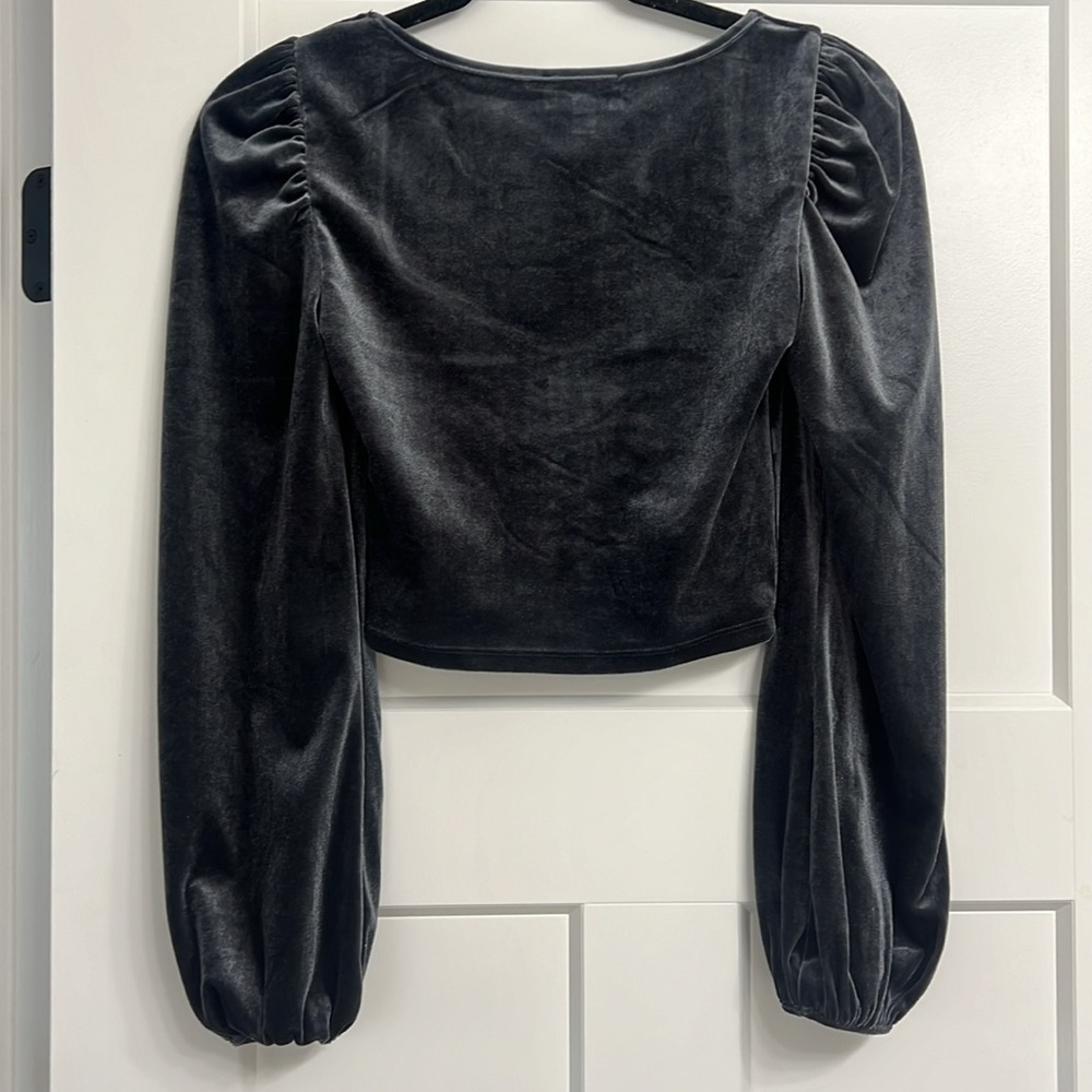 Meraki Velour Velvet Ruched Puff Long Sleeve Crop Top Slate Dark Grey XS - Picture 3 of 3